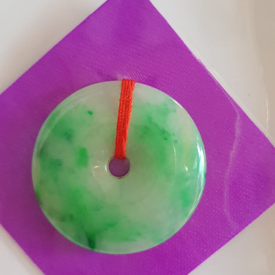 Mặt dây chuyền Đồng Điếu A Đẹp  Đá Ngọc cẩm thạch tự nhiên trắng xanh lý đều đẹp  Size 32mm x dầy 6mm Nữ bọc vàng đeo đẹp sang may mắn tài lộc ạ