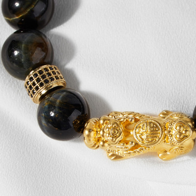 Vòng tay thạch anh mắt hổ xanh đen phối charm kết tỳ hưu bạc mạ vàng 24k Ngọc Quý Gemstone