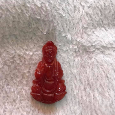 MẶT DÂY CHUYỀN NỮ PHẬT QUAN ÂM ĐÁ CẨM THẠCH ĐỎ ĐẬM ĐẸP  Size Nhỏ Cao 35mm x Ngang 20mm x Dầy 4,5mm  NỮ MỆNH HOẢ THỔ