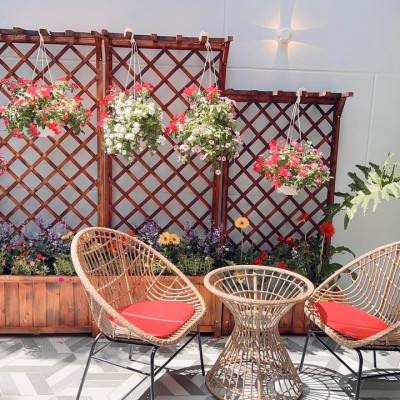 Kệ gỗ vách ngăn trồng hoa cây cảnh gỗ Thông Newzeland nhập khẩu trang trí nhà cửa sân vườn, decor quán cafe phong cách vintage cổ điển