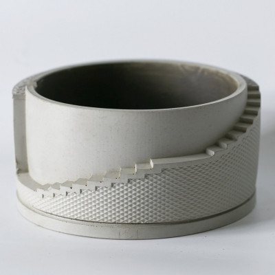 Chậu cây xi măng bậc thang hoạ tiết Trống Đồng Đông Sơn, ngang 18.4cm cao 8,5 cm, Chậu cây để bàn cho hoa, cây cảnh, ban công, bonsai