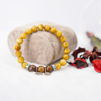 Vòng tay phong thủy Mắt hổ vàng  8mm + 3 Tóc nâu VIP