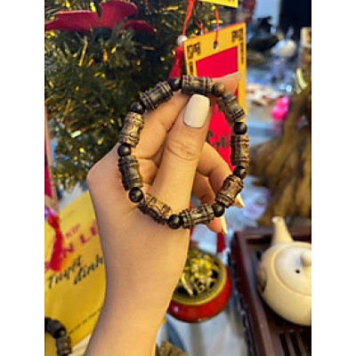 Vòng tay trầm hương sánh chìm cao cấp kiểu trúc đem lại may mắn, tài lộc