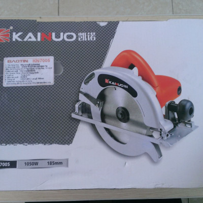 Máy cưa gỗ 185mm Kainuo 7005 (1050W)