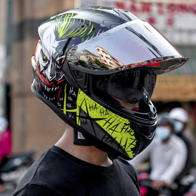 Mũ Bảo Hiểm Fullface Hai Kính YOHE 981