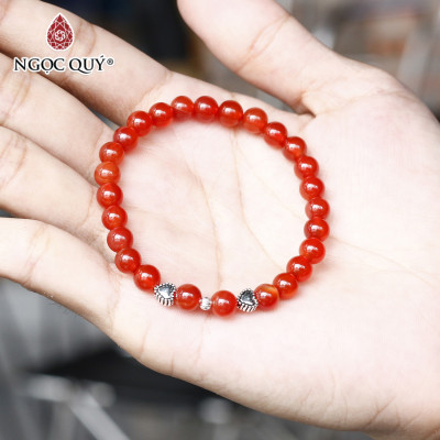 Vòng tay đá mã não đỏ phối charm trái tim size hạt 6mm mệnh hỏa thổ - Ngọc Qúy Gemstones
