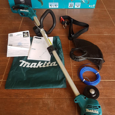 MÁY CẮT CỎ DÙNG PIN 12V,1.5AH (260MM/230MM)  MAX MAKITA UR100DZ (KHÔNG KÈM PIN VÀ ĐẾ SẠC) - HÀNG CHÍNH HÃNG