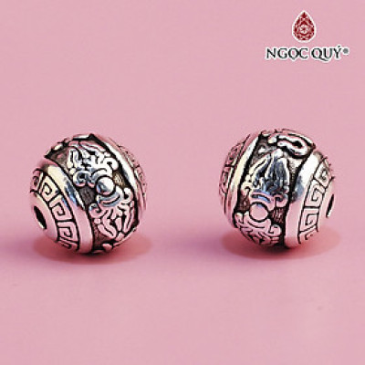 Charm bạc tròn họa tiết lục tự xỏ ngang - Ngọc Quý Gemstones