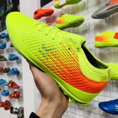 Mẫu giày bóng đá  cao cấp dành cho ae sân phủi Wiiiiika Flash xanh chuối cao cấp 2022