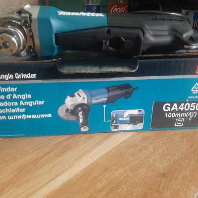 MÁY MÀI GÓC 100MM 1300W MAKITA GA4050 - HÀNG CHÍNH HÃNG