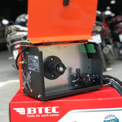 MÁY HÀN MIG DÙNG KHÍ/ KHÔNG DÙNG KHÍ ĐA NĂNG BTEC MIG/MMA 200S ( TẶNG ĐÔI BAO TAY HÀN CAO CẤP TOLSEN 45026)- HÀNG CHÍNH HÃNG