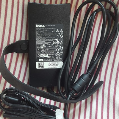 Adapter sạc laptop Dell 130w (19.5v-6,7A) Slim, kim to 7.4mm x 5.0mm dùng cho laptop  Precision M4400,M4500, Latitude E6400, E6410,E6500,E6510,E6420,E6520,E6430,E6530,E7240,E7440,E6440,E6540 - Hàng chính hãng
