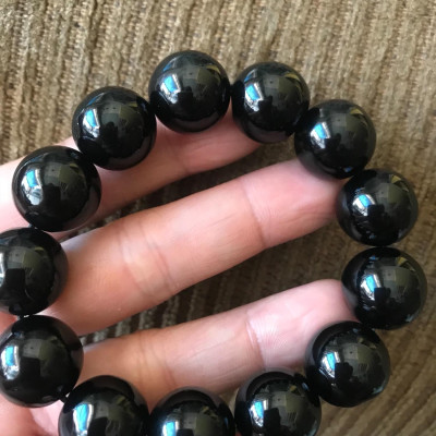 CHIẾC VÒNG MAY MẮN ĐÁ MÃ NÃO ĐEN 16LY ĐÚNG 13 HẠT  NAM ĐEO MỆNH THUỶ MỘC ĐÚNG CUNG SANH TỐT Ạ