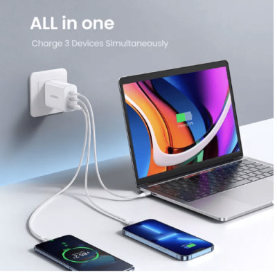 Củ sạc nhanh 2 cổng USB-C + 1 cổng USB-A 65W Ugreen 90495 - Hàng chính hãng