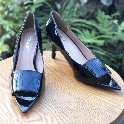 Giày nữ cao cấp thời trang,trẻ trung đầy phong cách 21297