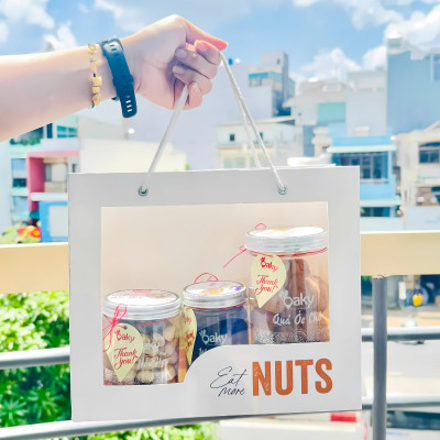 Quà Tặng Oaky - Combo Hạt Dinh Dưỡng Cao Cấp Hạt Hỗn Hợp, Óc Chó Vàng, Nho Khô - Tặng Túi Giấy Sang Trọng