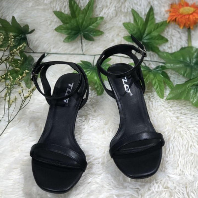 Sandal cao gót hot trend  trẻ trung năng động 20826
