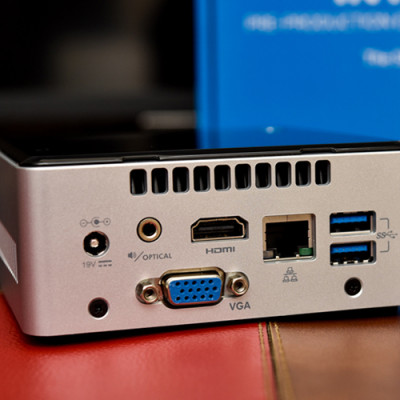 Mini PC Intel NUC NUC5CPYH - Celeron N3050 - Hàng Chính Hãng
