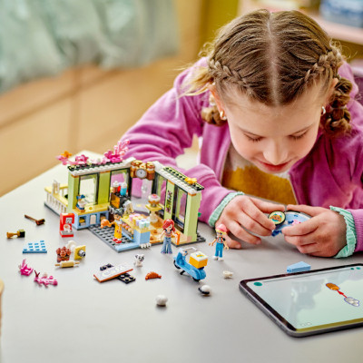 Đồ Chơi Lắp Ráp Tiệm Cà Phê Thành Phố Heartlake LEGO FRIENDS 42618 (426 chi tiết)