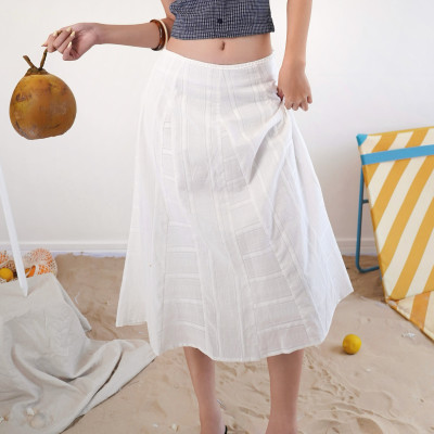 Chân váy dài chân chất vải cotton thêu có size dành cho nữ Gabrielle Miều Est.2013