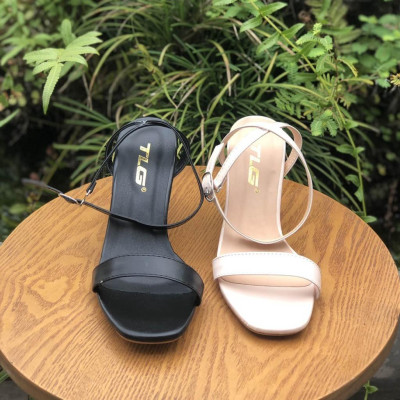 Sandal nữ cao gót hot trend  trẻ trung năng động 21367