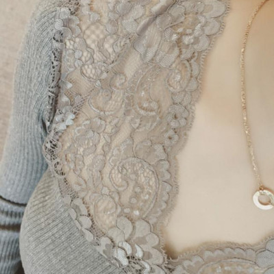 Áo nữ dài tay phối ren Haint Boutique ALe65