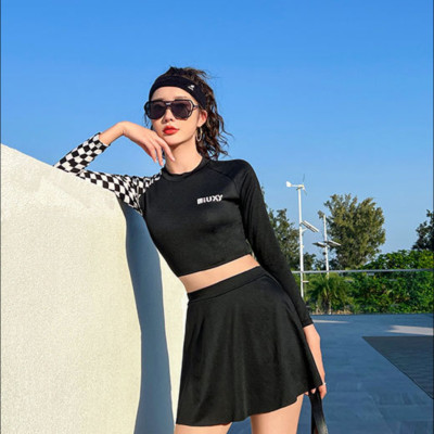 Bộ đồ bơi bikini nữ 2 mảnh dài tay chống nắng kín đáo đi tắm biển - B.34