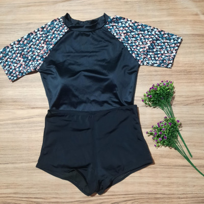 Bộ Đồ Bơi Nữ Quần Đùi Áo Ngắn Tay