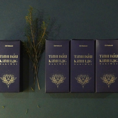 TINH DẦU KINH LẠC SAKIWAI