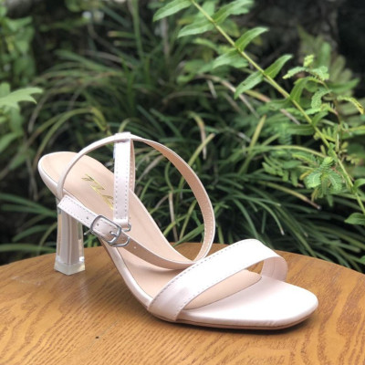 Sandal nữ cao gót hot trend  trẻ trung năng động 21367