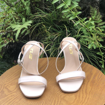 Sandal nữ cao gót hot trend  trẻ trung năng động 21367