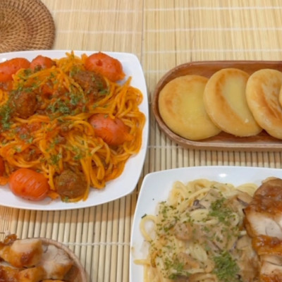 Combo 2 loại Mỳ Ý của Pulmuone (Mỳ ý sốt kem gà nấm và Mỳ Ý sốt thịt viên cà chua)