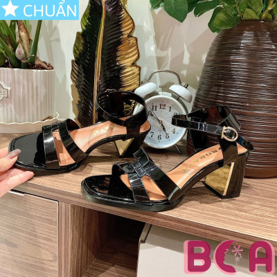 Sandal nữ phối màu độc đáo cao 6 phân RO657 ROSATA tại BCASHOP có quai cài sau thêm chắc chắn và thoái mái khi mang
