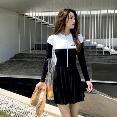 Bộ đồ bơi bikini nữ 1 mảnh kín đáo đi tắm biển giấu bụng váy liền áo dài tay chống nắng - B.27