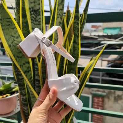 Sandal nữ quai nơ ROSATA RO693 cao 4p - Đỏ, Trắng - HÀNG VIỆT NAM - BKSTORE