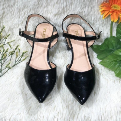 Sandal bít mũi hot trend  trẻ trung năng động 21278