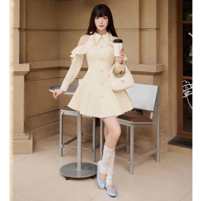 ĐẦM TAY BÈO NHÚN THUN MÀU Y HÌNH