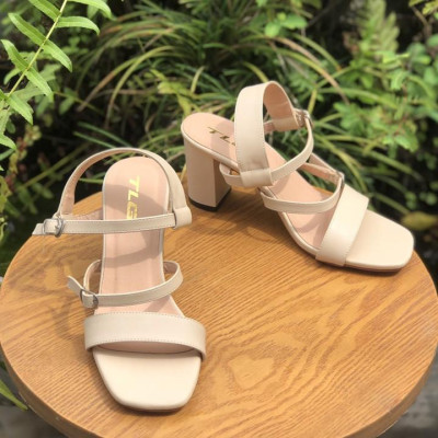 Sandal cao gót hot trend trẻ trung năng động 21284