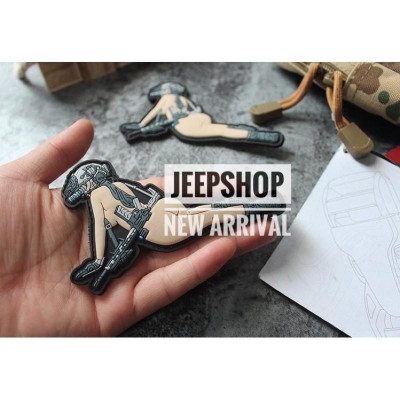 Patch nhựa PVC velcro nữ chiến binh dán ba lô, nón , quần áo , túi xách