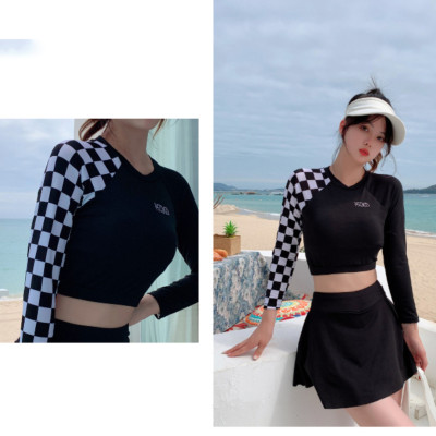 Bộ đồ bơi bikini kín đáo nữ hai mảnh đi tắm biển áo dài tay kèm váy - B34