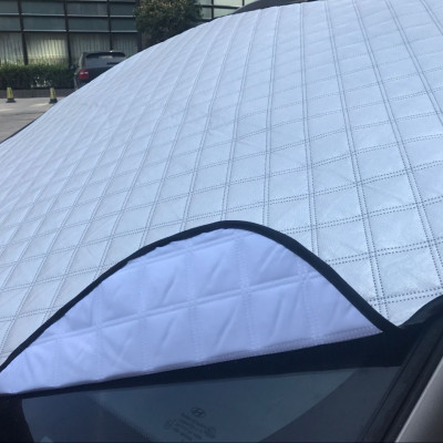 Bạt che nắng kính ô tô 3 lớp chất liệu vải Peva cách nhiệt