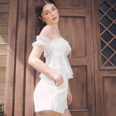 DOTTIE - Quần short xếp ly vải hiệu ứng - Trắng kem - Q0383